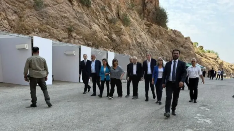 DEM heyeti, silah bırakma alanında –  Ankara Haber