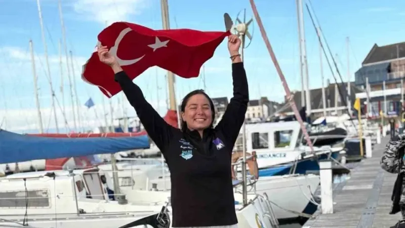 Bengisu Avcı, Ocean’s 7’de Kuzey Kanalı’nı başarıyla geçti –  Ankara Haber